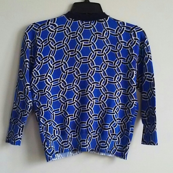 ❤Host Pick❤ Crown & Ivy Geometric Cardigan - Picture 8 of 8